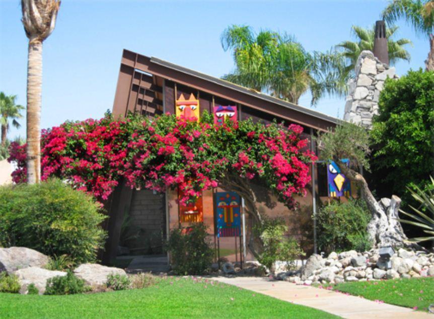 Triangle Inn Clothing Optional Resort For Men Palm Springs Exterior photo