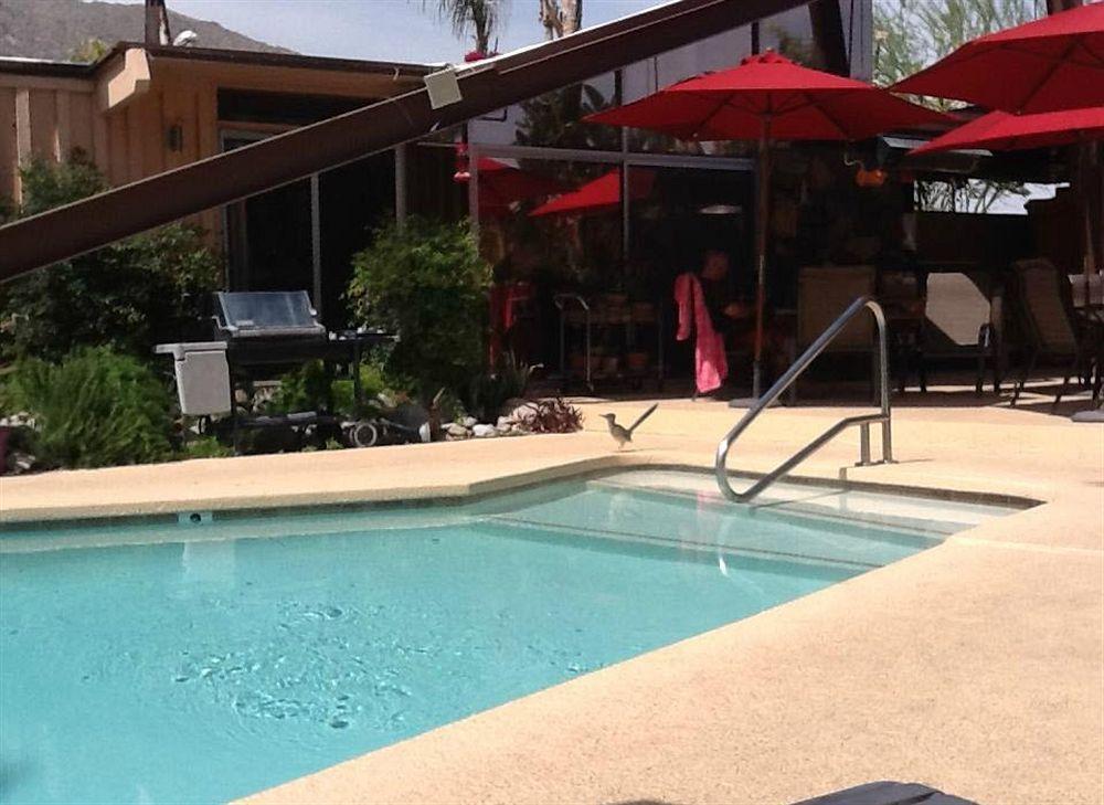 Triangle Inn Clothing Optional Resort For Men Palm Springs Exterior photo